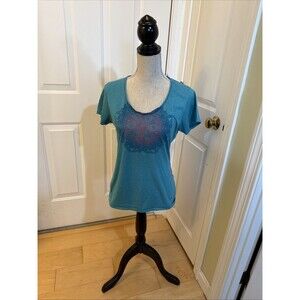 YOGA TEE Green Apple Size L Cotton Blend Shortsleeved Aqua Medallion T Shirt